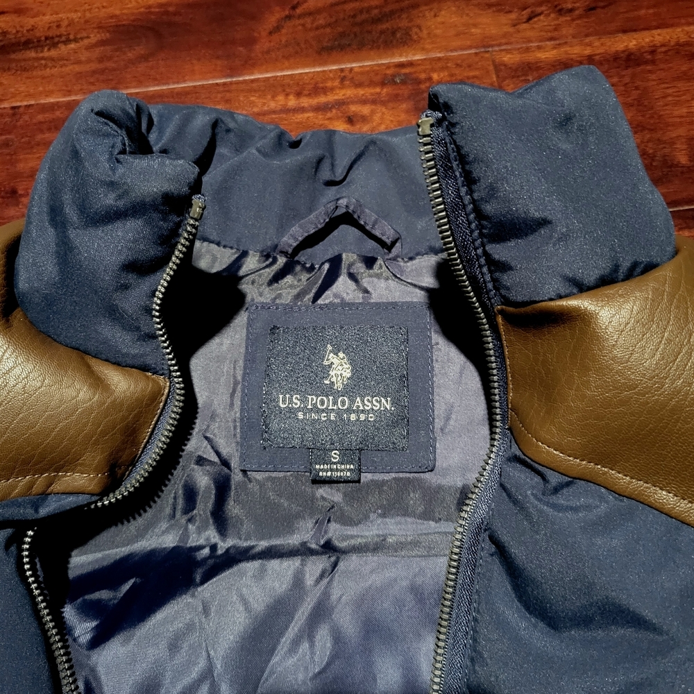 U.S. Polo Assn. Mens Puffer Vest Size S Womens M/L Unisex Puffer Vest Navy - Picture 10 of 13